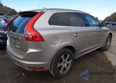 2014 Volvo Xc60 T6 z USA, uszkodzony, nr VIN YV4902DZ7E2552535